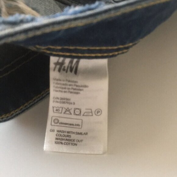 H&M Jean Shorts Flap Pocket Distressed Blue - Picture 11 of 14